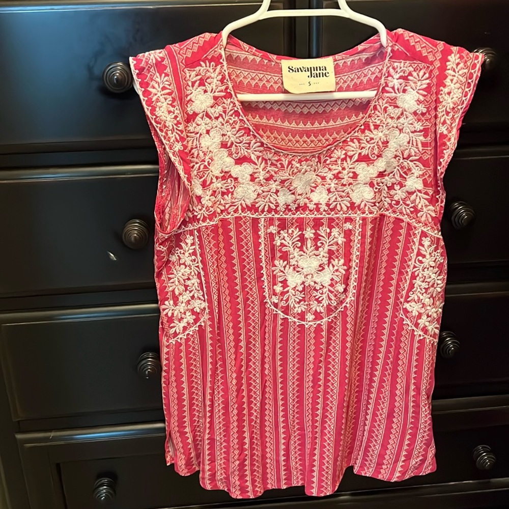 Pink and white savanna Jane